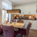Up Besoeoek - Magnolie Mit Sauna *