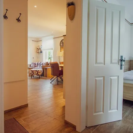 Up Besoeoek - Magnolie Mit Sauna Apartment