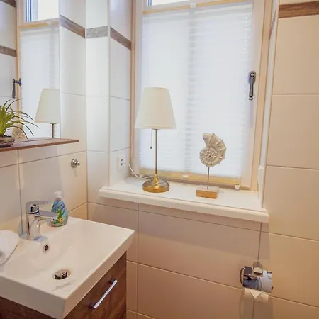 Apartment Up Besoeoek - Magnolie Mit Sauna Krummhoern