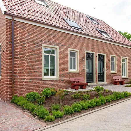 Up Besoeoek - Magnolie Mit Sauna Krummhörn