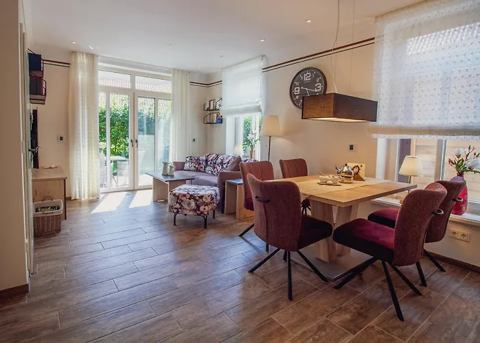 Up Besoeoek - Magnolie Mit Sauna Apartmán